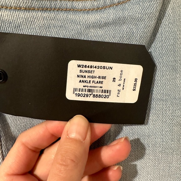 Rag & Bone Nina High Rise Ankle Flare, Sunset Wash. Size 29 - Picture 4 of 5